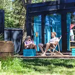 Klimatyzowane Surf - Maszoperia Sun4hel - Letnia Baza Snowshow Na Polwyspie Helskim