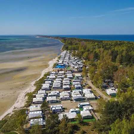 אכסניה Klimatyzowane Surf - Maszoperia Sun4hel - Letnia Baza Snowshow Na Polwyspie Helskim יאסטארניה