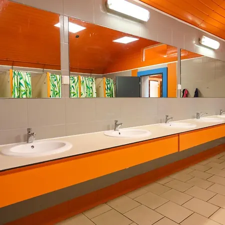 Klimatyzowane Surf - Maszoperia Sun4hel - Letnia Baza Snowshow Na Półwyspie Helskim Albergue Jastarnia