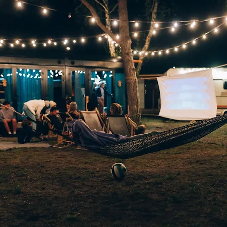 Albergue Klimatyzowane Surf - Maszoperia Sun4hel - Letnia Baza Snowshow Na Półwyspie Helskim