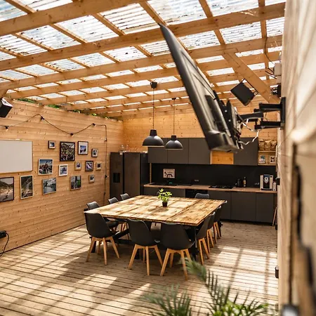 Klimatyzowane Surf - Maszoperia Sun4hel - Letnia Baza Snowshow Na Polwyspie Helskim Hostel *