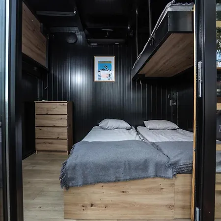 Klimatyzowane Surf - Maszoperia Sun4hel - Letnia Baza Snowshow Na Półwyspie Helskim * Jastarnia