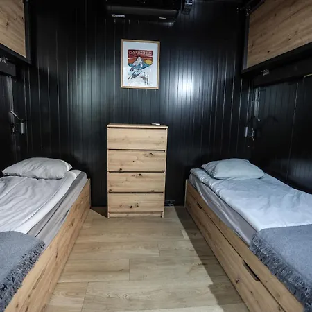 Albergue Klimatyzowane Surf - Maszoperia Sun4hel - Letnia Baza Snowshow Na Półwyspie Helskim