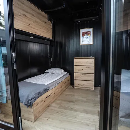 Albergue Klimatyzowane Surf - Maszoperia Sun4hel - Letnia Baza Snowshow Na Półwyspie Helskim *