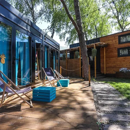 Albergue Klimatyzowane Surf - Maszoperia Sun4hel - Letnia Baza Snowshow Na Półwyspie Helskim