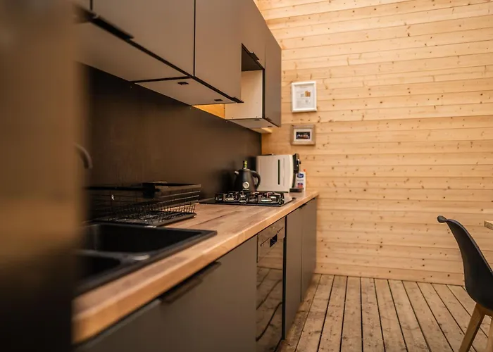 Hostel Klimatyzowane Surf - Maszoperia Sun4hel - Letnia Baza Snowshow Na Polwyspie Helskim *