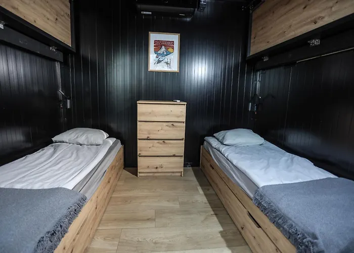 Hostel Klimatyzowane Surf - Maszoperia Sun4hel - Letnia Baza Snowshow Na Polwyspie Helskim