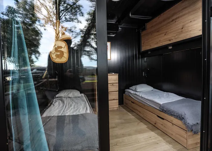 Klimatyzowane Surf - Maszoperia Sun4hel - Letnia Baza Snowshow Na Polwyspie Helskim Hostel Jastarnia