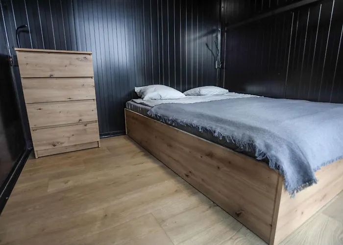 Klimatyzowane Surf - Maszoperia Sun4hel - Letnia Baza Snowshow Na Polwyspie Helskim Hostel Jastarnia