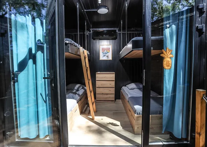 Klimatyzowane Surf - Maszoperia Sun4hel - Letnia Baza Snowshow Na Polwyspie Helskim * Jastarnia