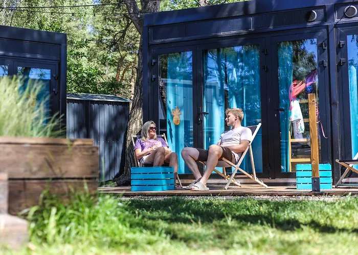 Klimatyzowane Surf - Maszoperia Sun4hel - Letnia Baza Snowshow Na Polwyspie Helskim