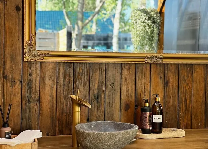 Hostel Klimatyzowane Surf - Maszoperia Sun4hel - Letnia Baza Snowshow Na Polwyspie Helskim Jastarnia